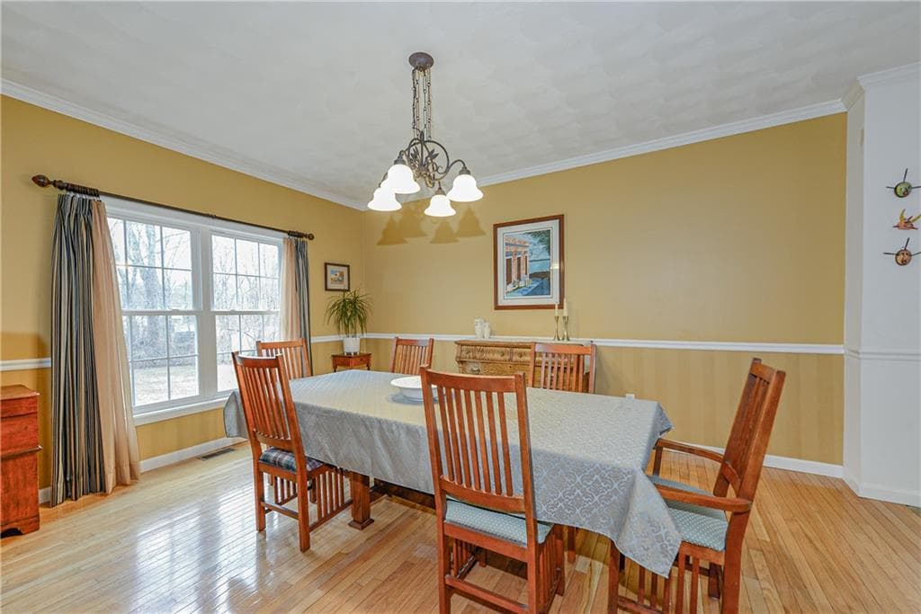 Single Family Residence at 394 Westmoreland Lane, North Kingstown, photo 12 of 43