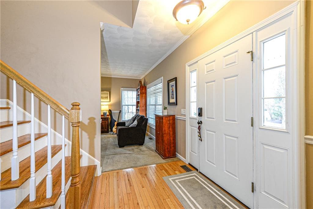 Single Family Residence at 394 Westmoreland Lane, North Kingstown, photo 7 of 43