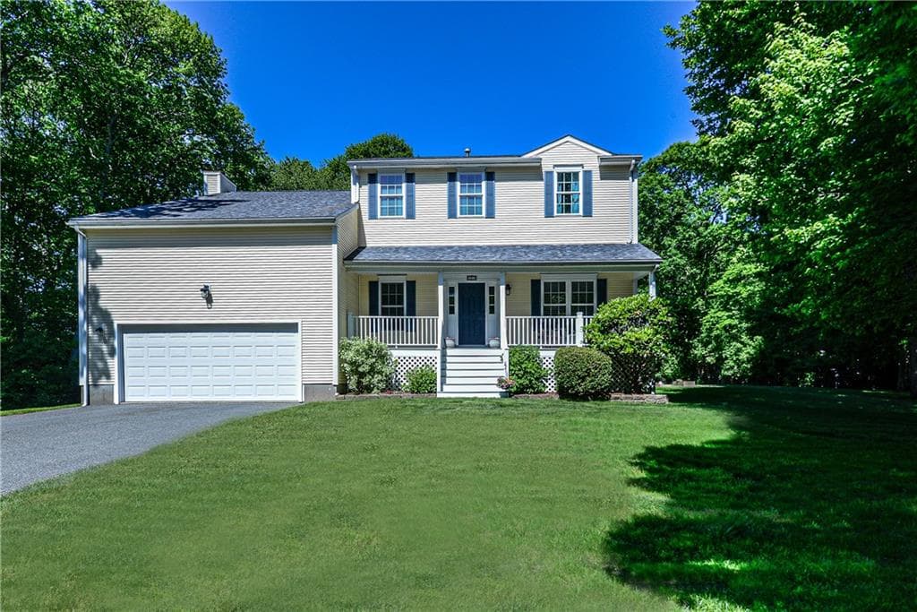 Single Family Residence at 394 Westmoreland Lane, North Kingstown, photo 5 of 43