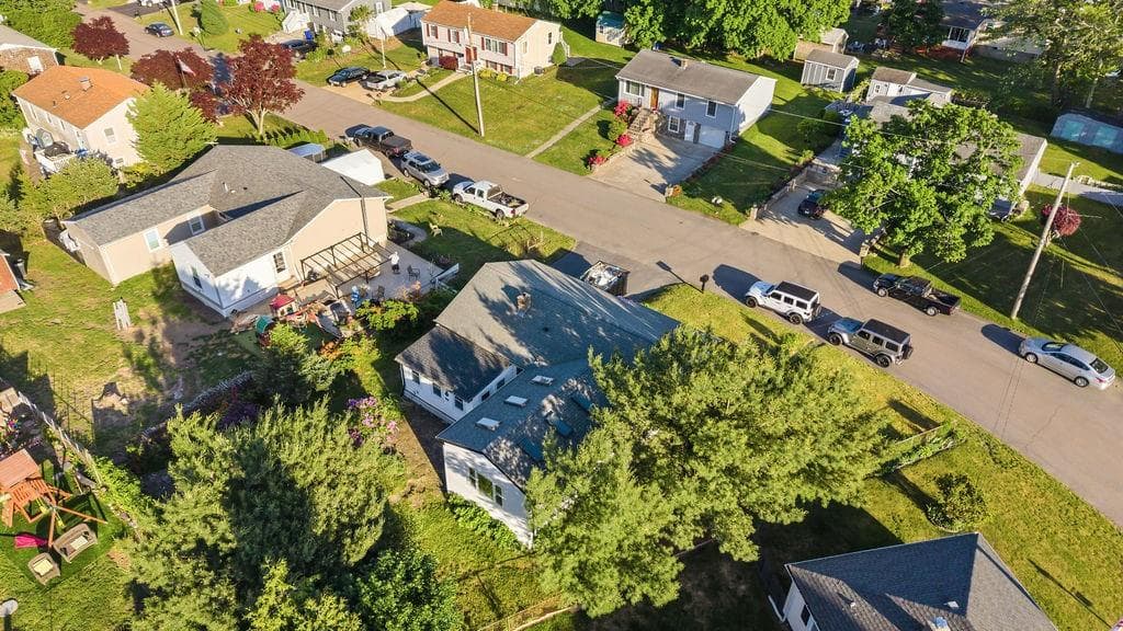 Single Family Residence at 9 San Juan Drive, Bristol, photo 32 of 37