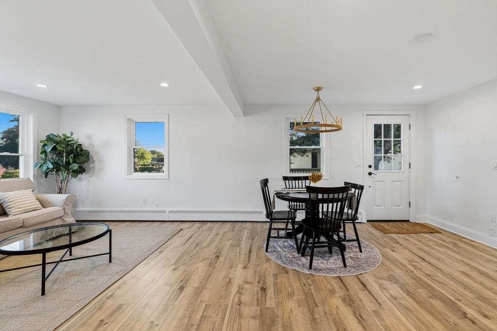 Single Family Residence at 9 San Juan Drive, Bristol, photo 15 of 37