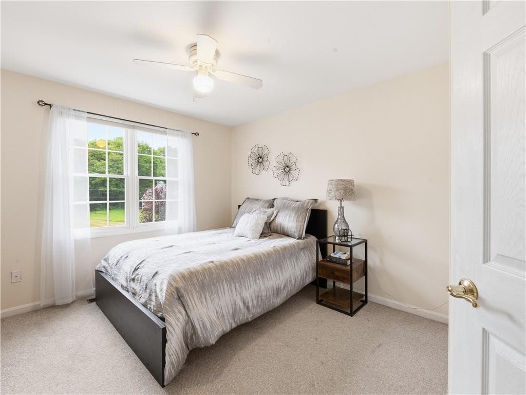 48 Hummingbird Lane photo 28