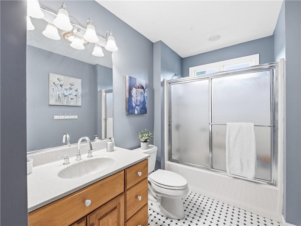 48 Hummingbird Lane photo 29