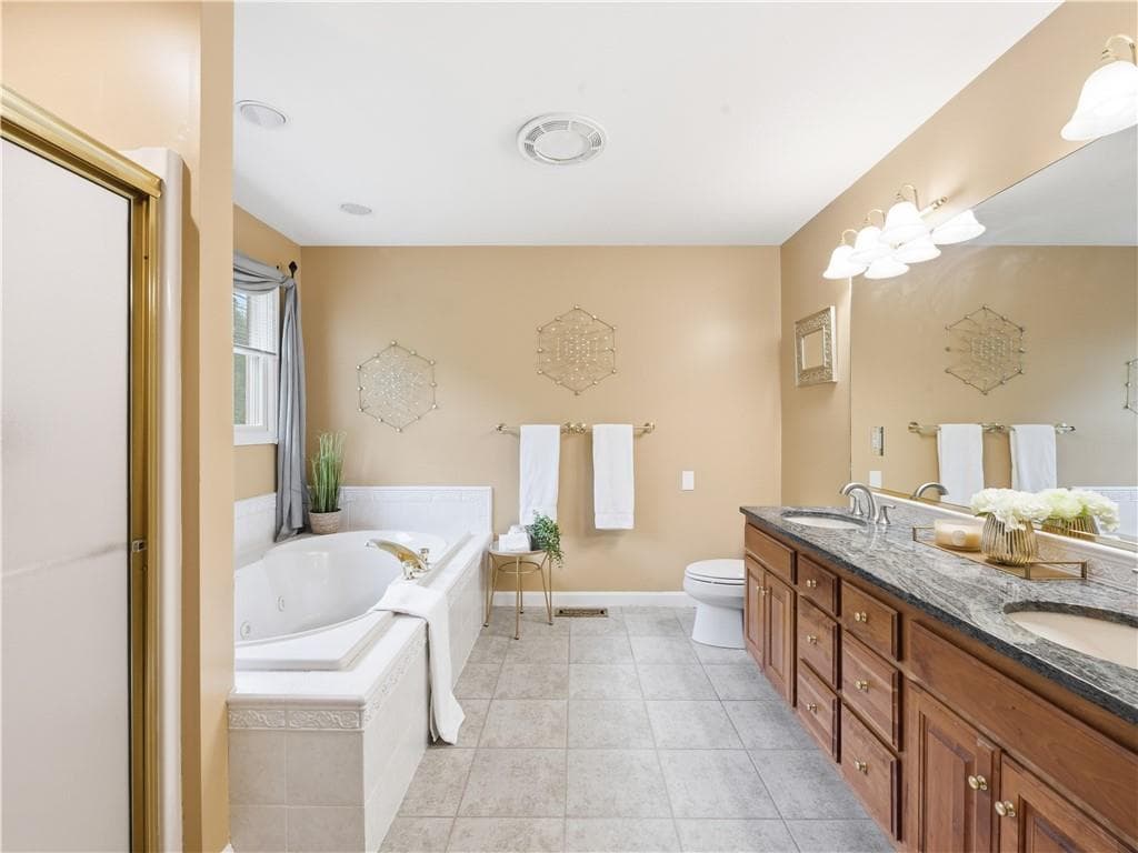 48 Hummingbird Lane photo 25