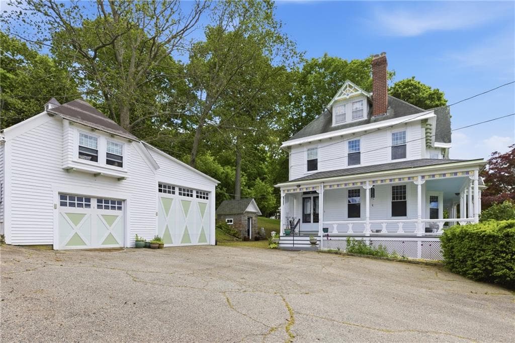 Single Family Residence at 1660 Main Road, Tiverton, photo 39 of 50