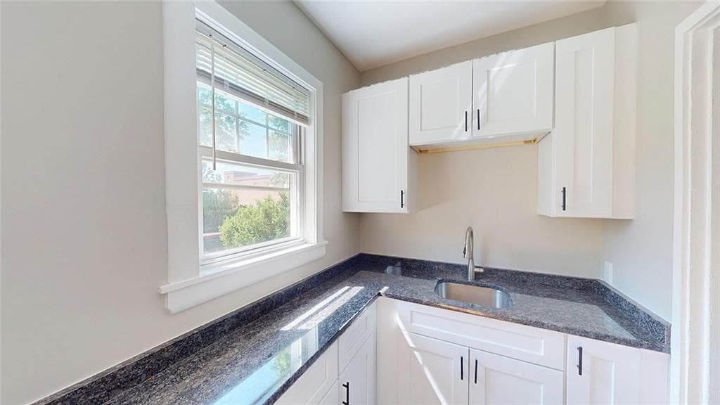 Single Family Residence at 120 Woodward Road, Providence, photo 7 of 22