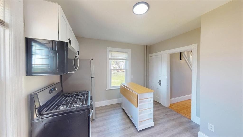 Single Family Residence at 120 Woodward Road, Providence, photo 10 of 22