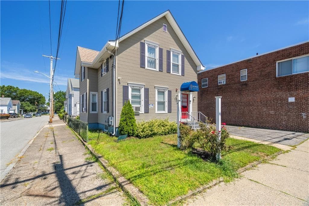 574 Central Avenue