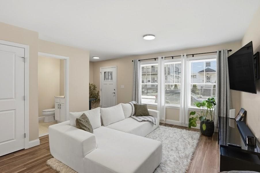 50 MAVIS Street UNIT 1 photo 6