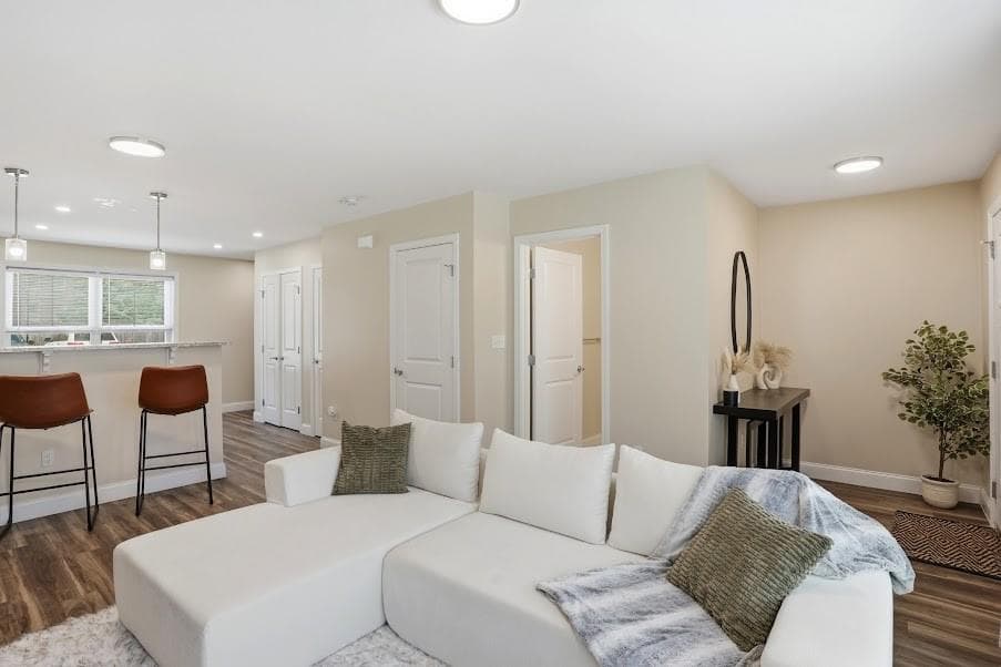50 MAVIS Street UNIT 1 photo 7