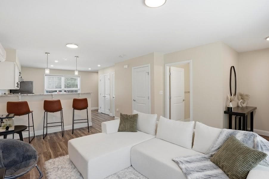50 MAVIS Street UNIT 1 photo 8