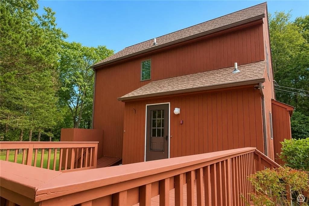 56 Lakeside Drive photo 5