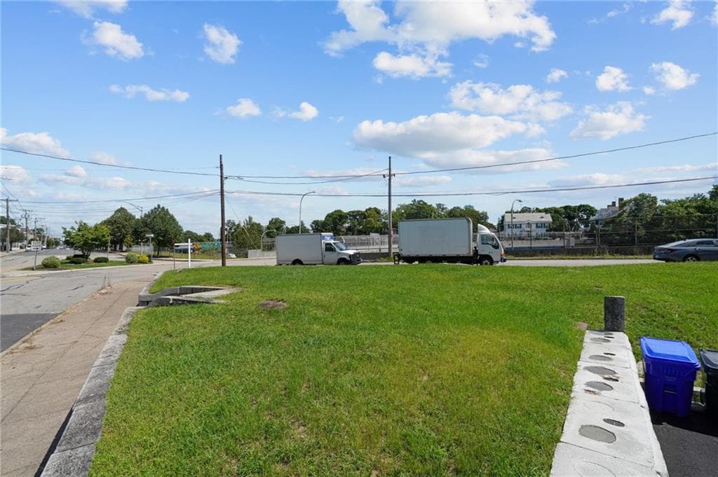 139 Broadway photo 7