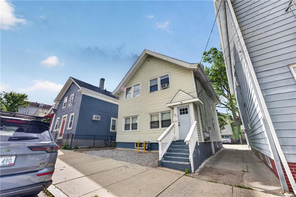 Multi Family at 15 Armington Avenue, Providence, photo 5 of 13