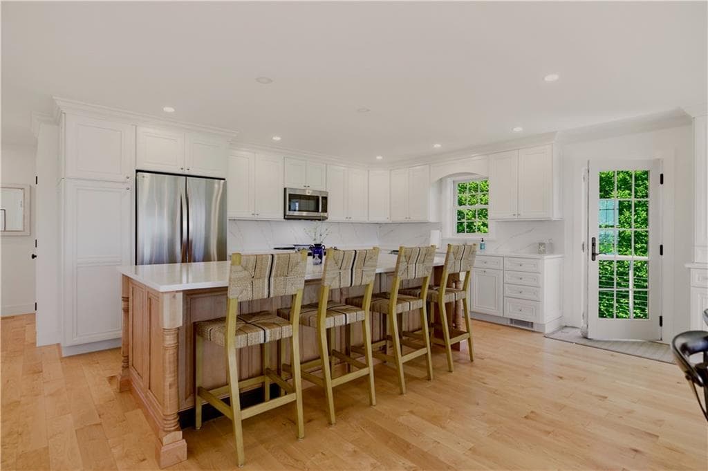 Single Family Residence at 3 Richmond Pond Drive, Westport, photo 12 of 45