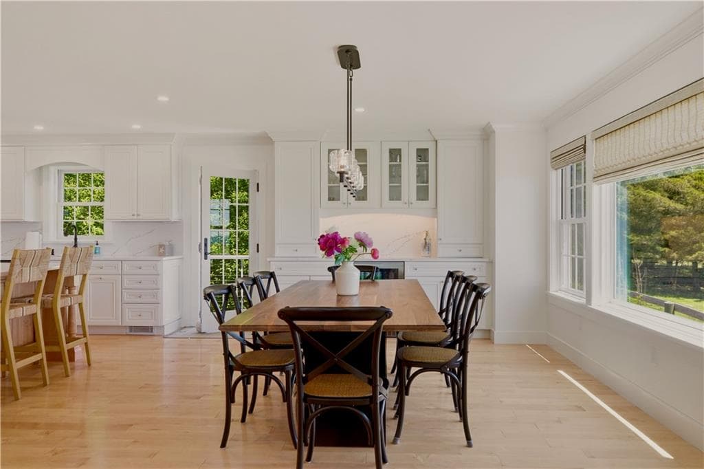 Single Family Residence at 3 Richmond Pond Drive, Westport, photo 10 of 45