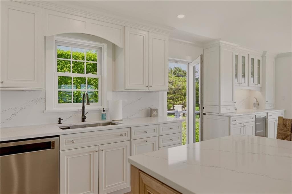 Single Family Residence at 3 Richmond Pond Drive, Westport, photo 15 of 45