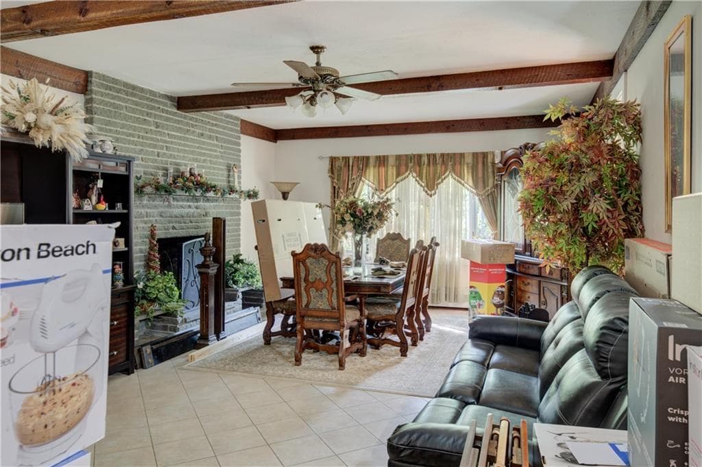 Single Family Residence at 117 Bulgarmarsh Road, Tiverton, photo 17 of 41