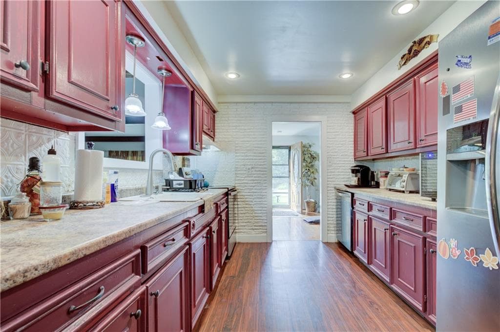 Single Family Residence at 117 Bulgarmarsh Road, Tiverton, photo 12 of 41