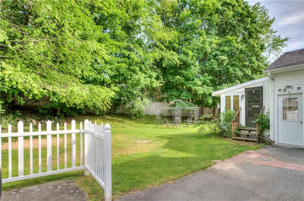 Single Family Residence at 117 Bulgarmarsh Road, Tiverton, photo 31 of 41