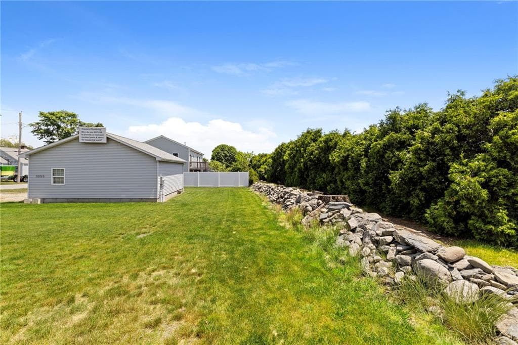3055 East Main Road photo 11