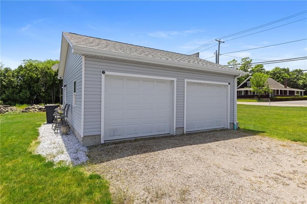 3055 East Main Road photo 7