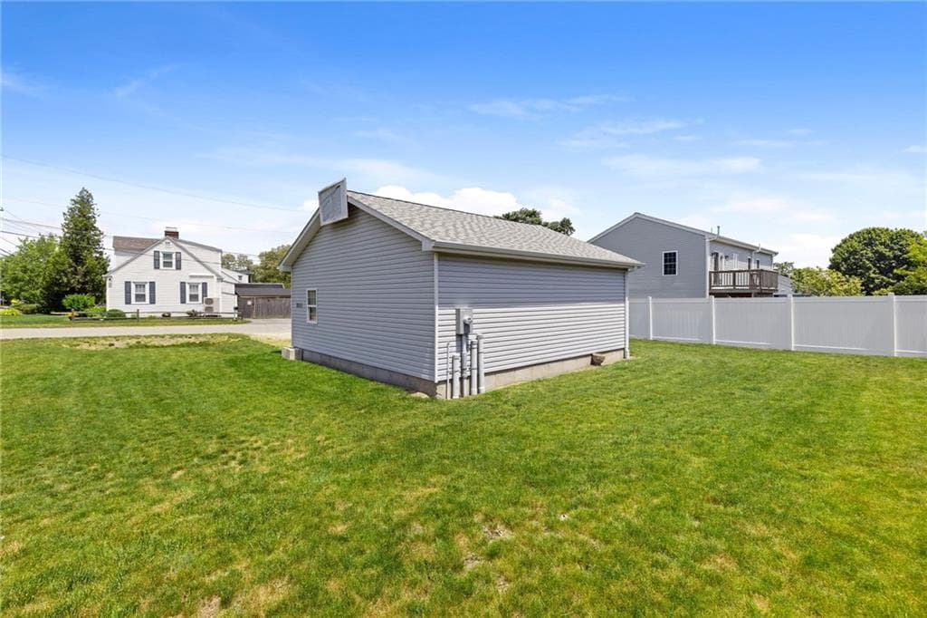 3055 East Main Road photo 9
