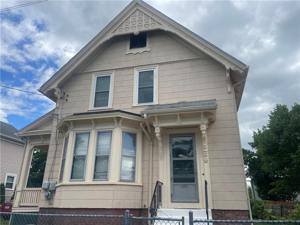 82 Jefferson Avenue