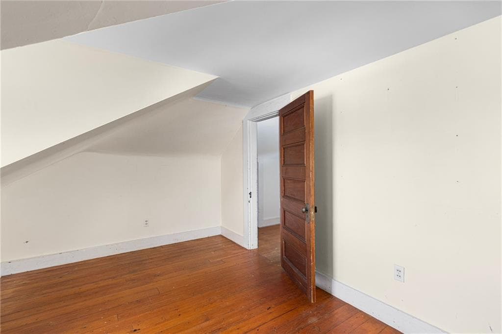 Single Family Residence at 0 Glen Meade Drive, Portsmouth, photo 39 of 49