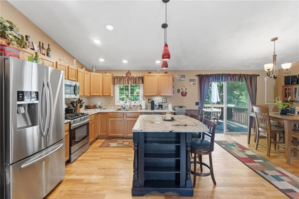 Single Family Residence at 199 Winthrop Street, Woonsocket, photo 15 of 47