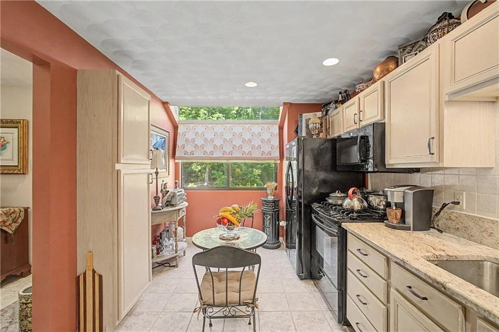 5 Wake Robin Road UNIT 3004 photo 8