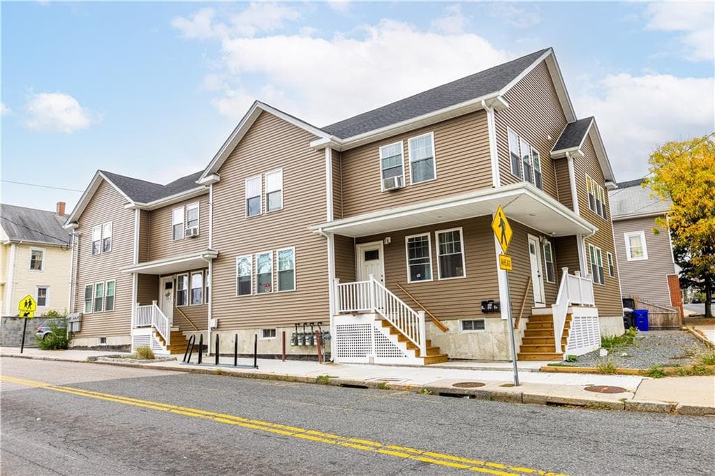 Multi Family at 872 Branch Avenue, Providence, photo 2 of 42