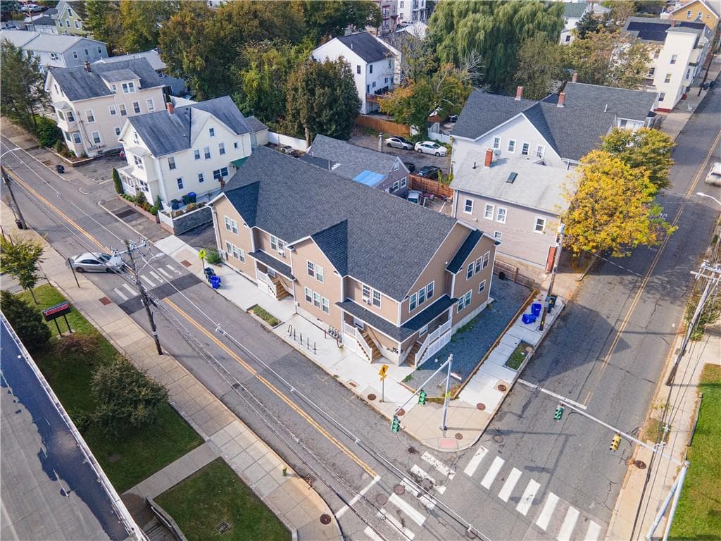 Multi Family at 872 Branch Avenue, Providence, photo 6 of 42