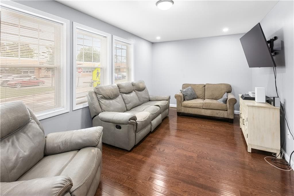 Multi Family at 872 Branch Avenue, Providence, photo 17 of 42