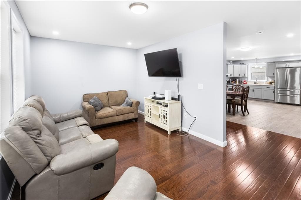Multi Family at 872 Branch Avenue, Providence, photo 12 of 42