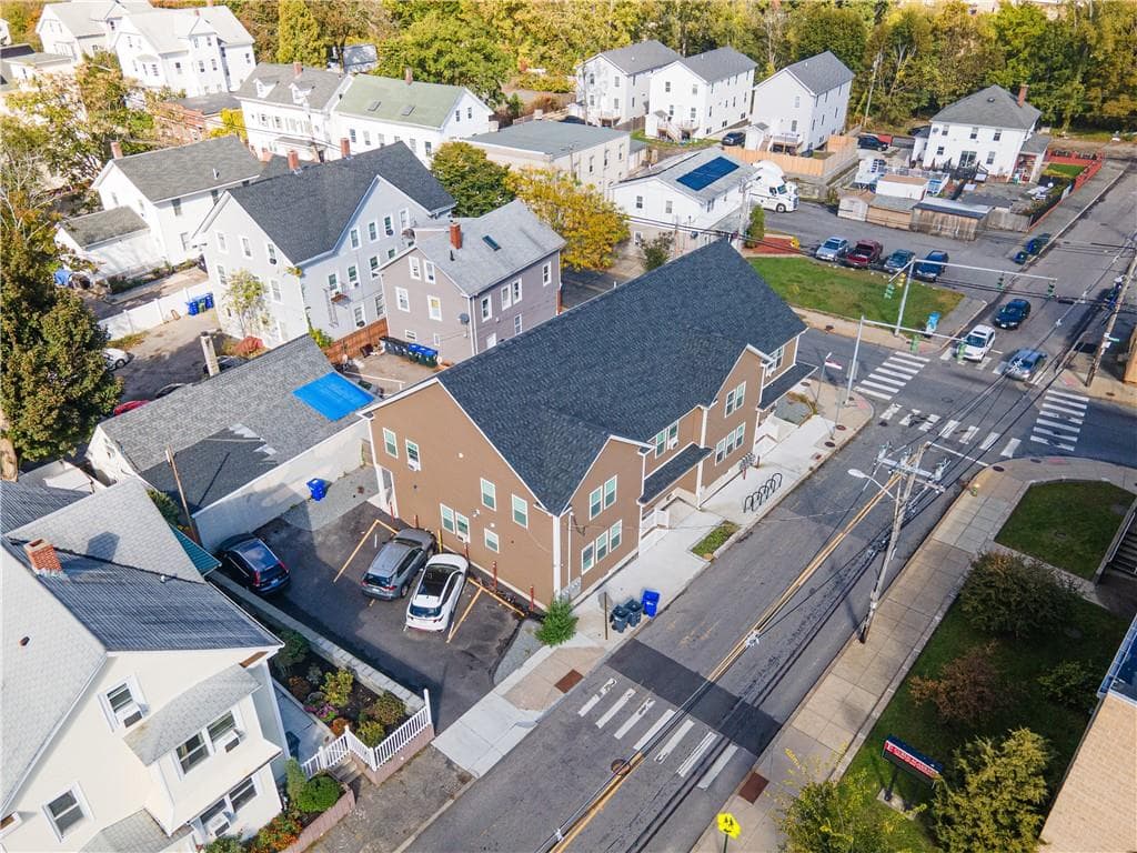 Multi Family at 872 Branch Avenue, Providence, photo 8 of 42