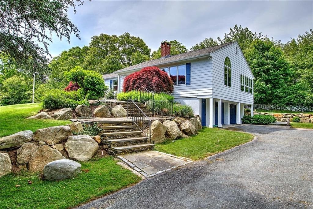 251 Succotash Road photo 3