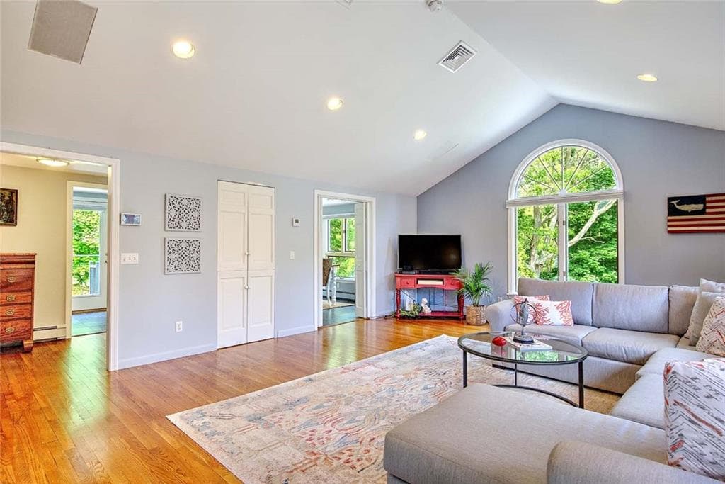 251 Succotash Road photo 15