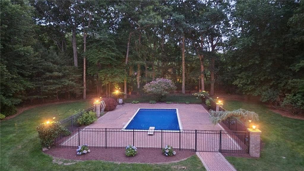 680 Fletcher Road photo 6
