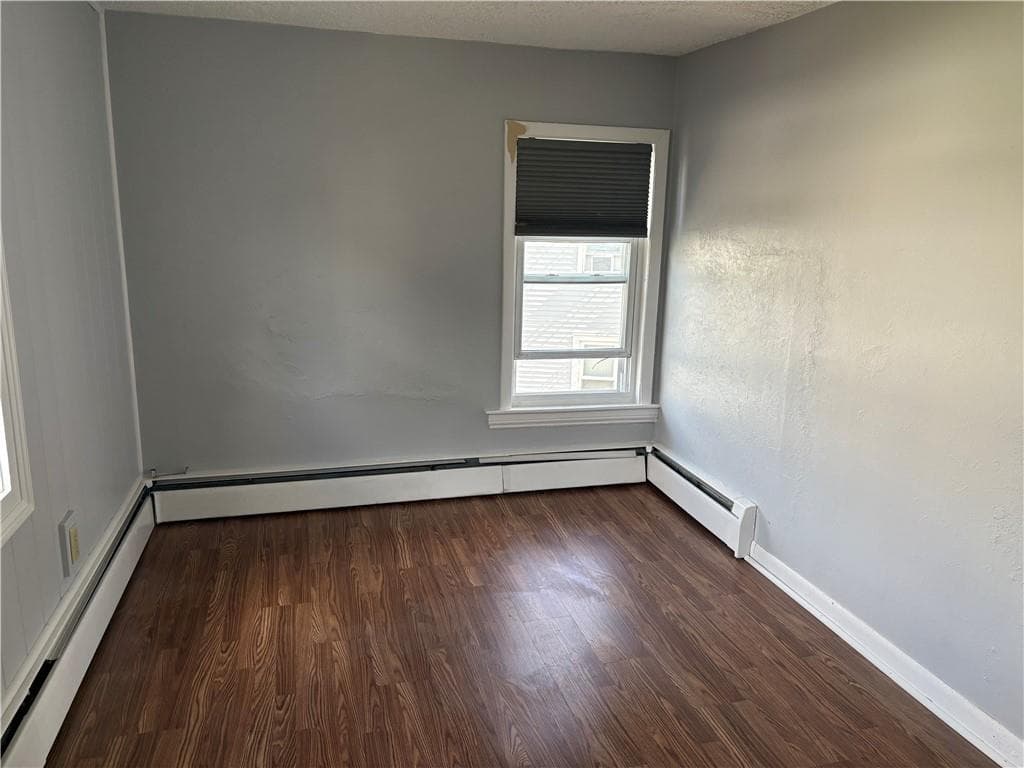 644 Elm Street photo 12
