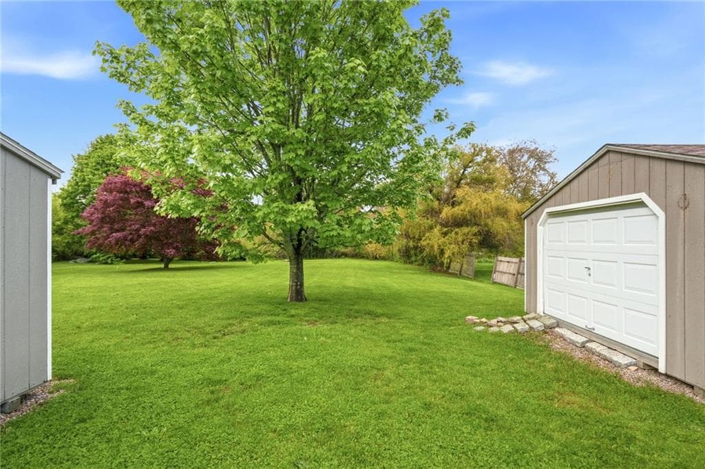 36 Ledward Avenue photo 12