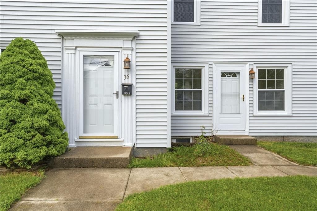 36 Ledward Avenue photo 5