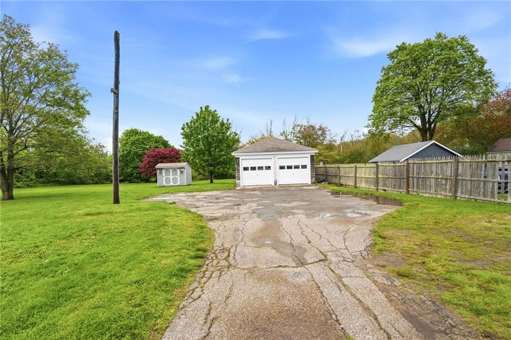 36 Ledward Avenue photo 10