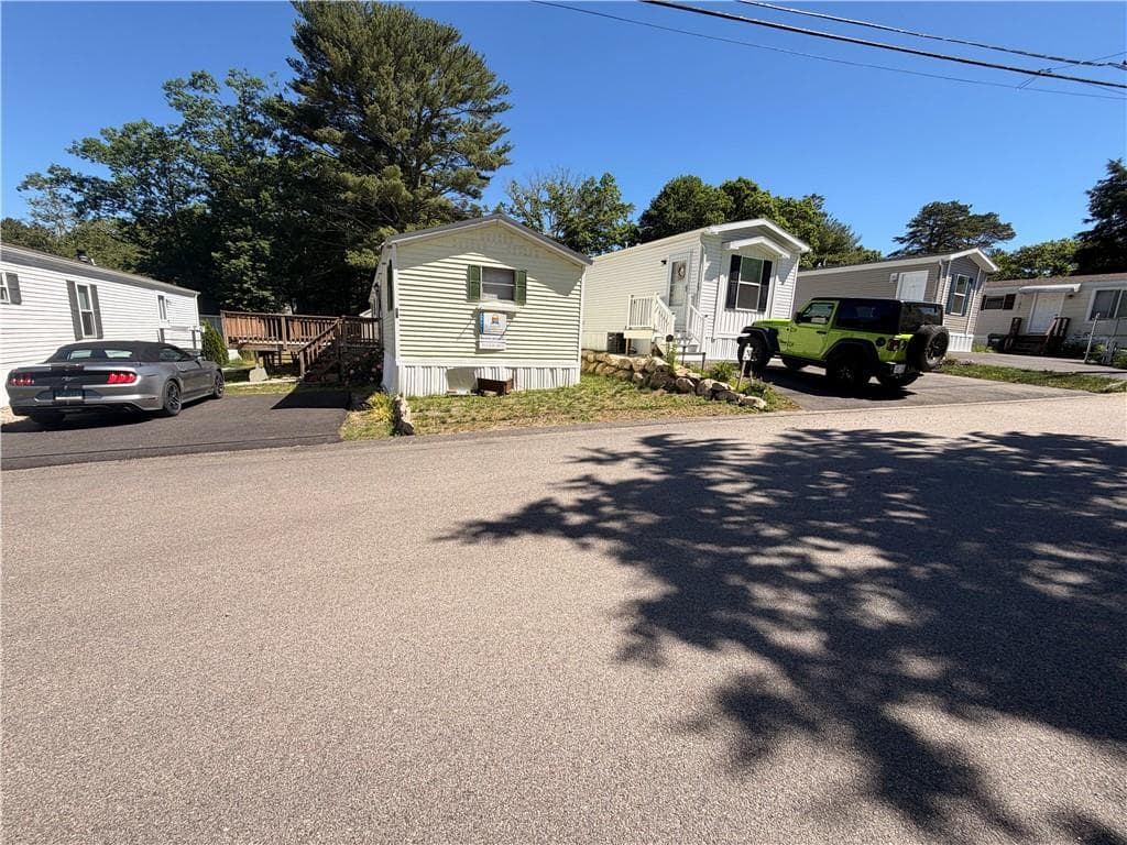 31 Foxtrot Drive