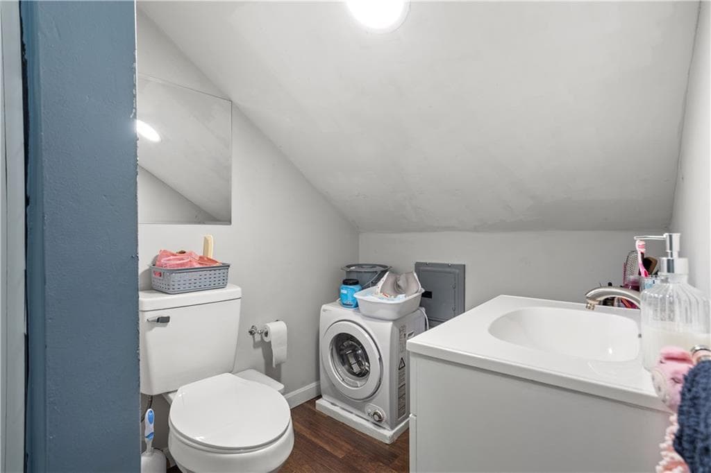 Multi Family at 12 Quince Street, Providence, photo 3 of 28