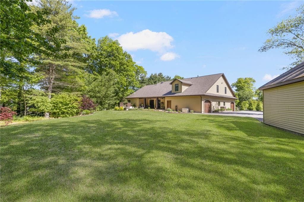 19 Blacksburt Court photo 42