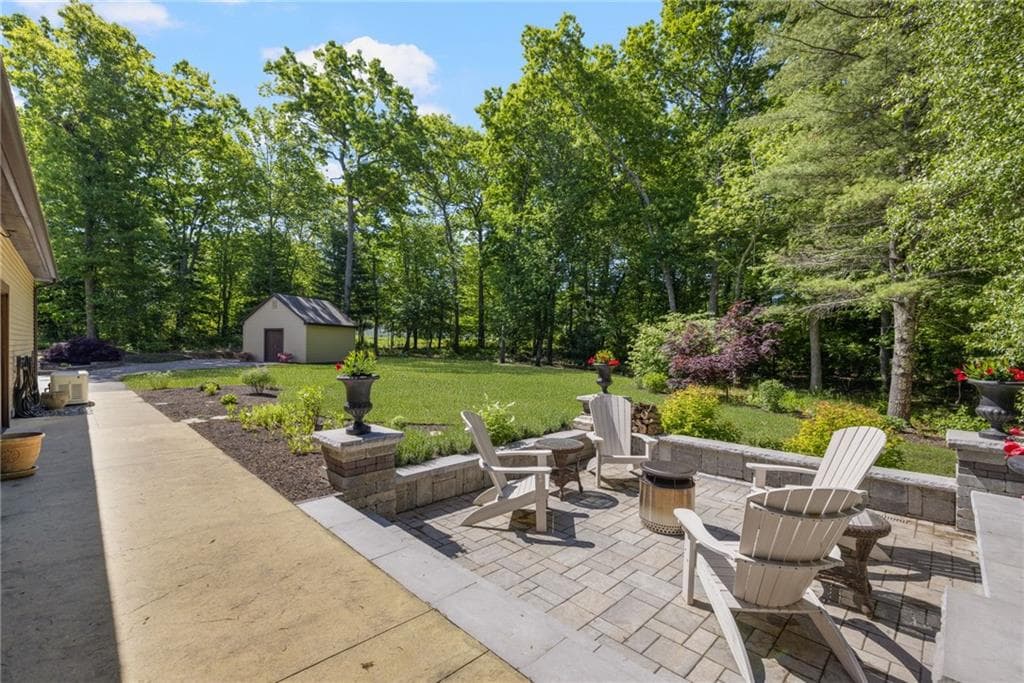 19 Blacksburt Court photo 7