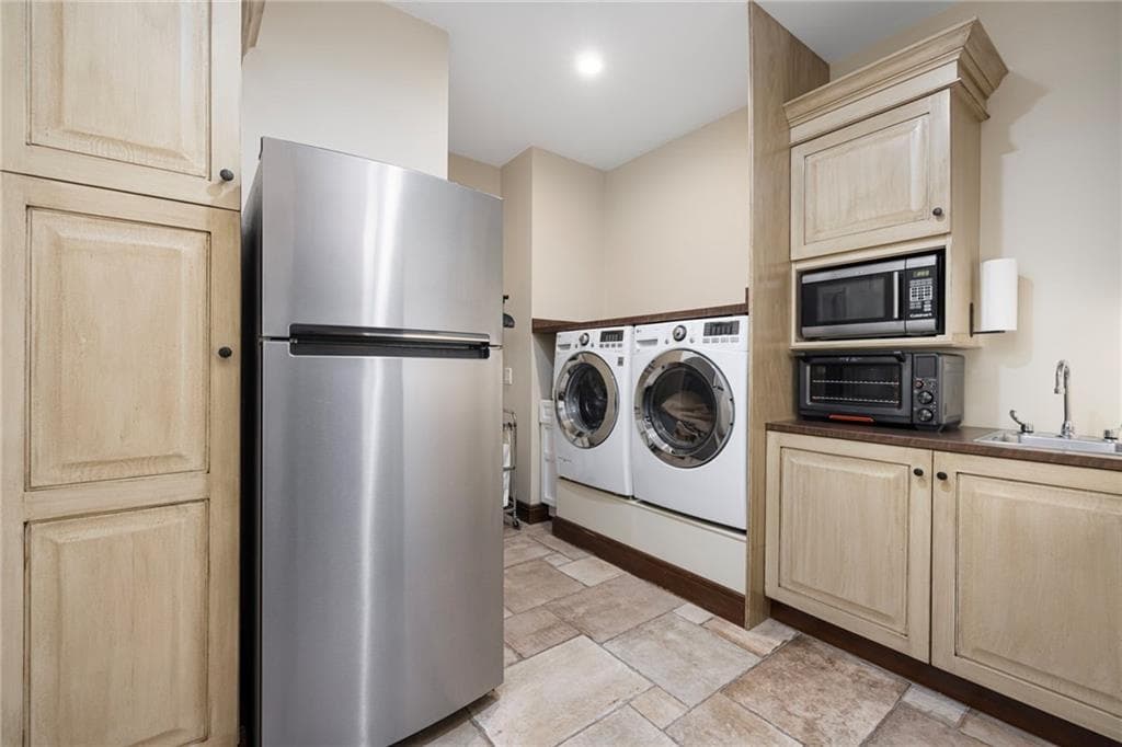 19 Blacksburt Court photo 34