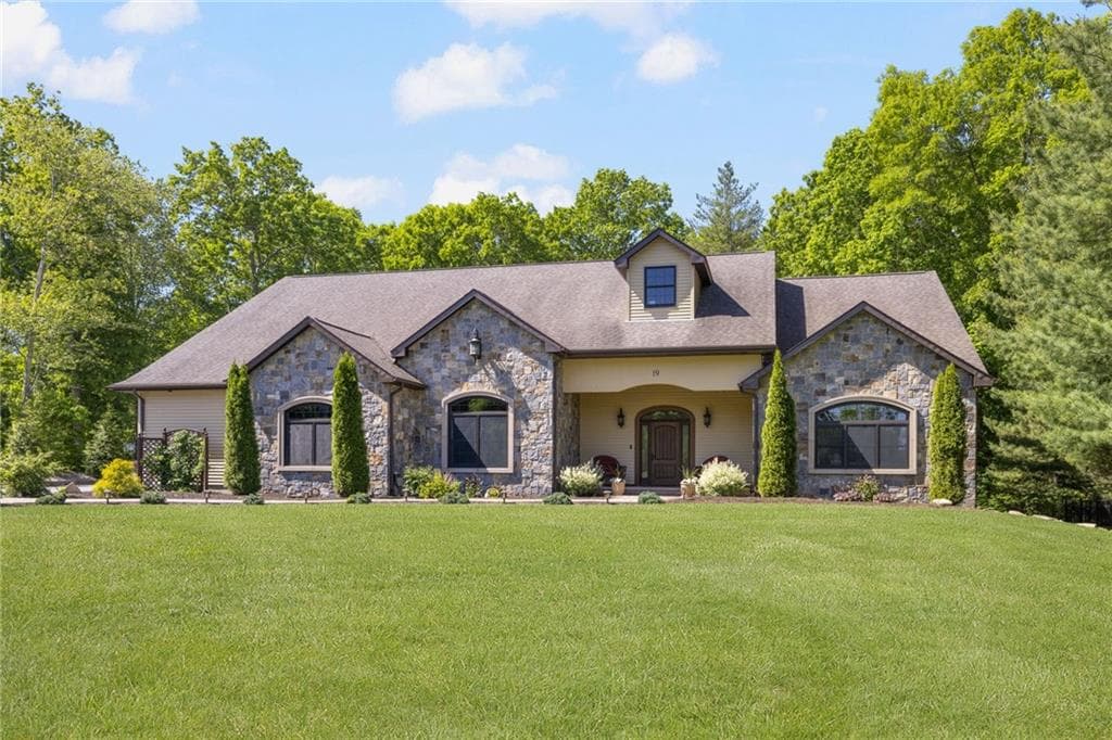 19 Blacksburt Court photo 41