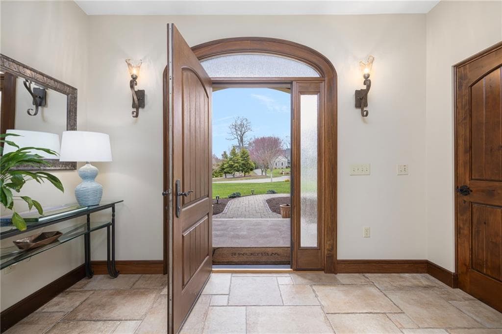 19 Blacksburt Court photo 8